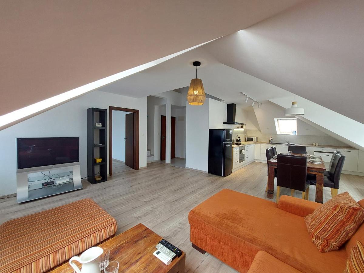 Utulny Apartman V Bratislava 4 Εξωτερικό φωτογραφία